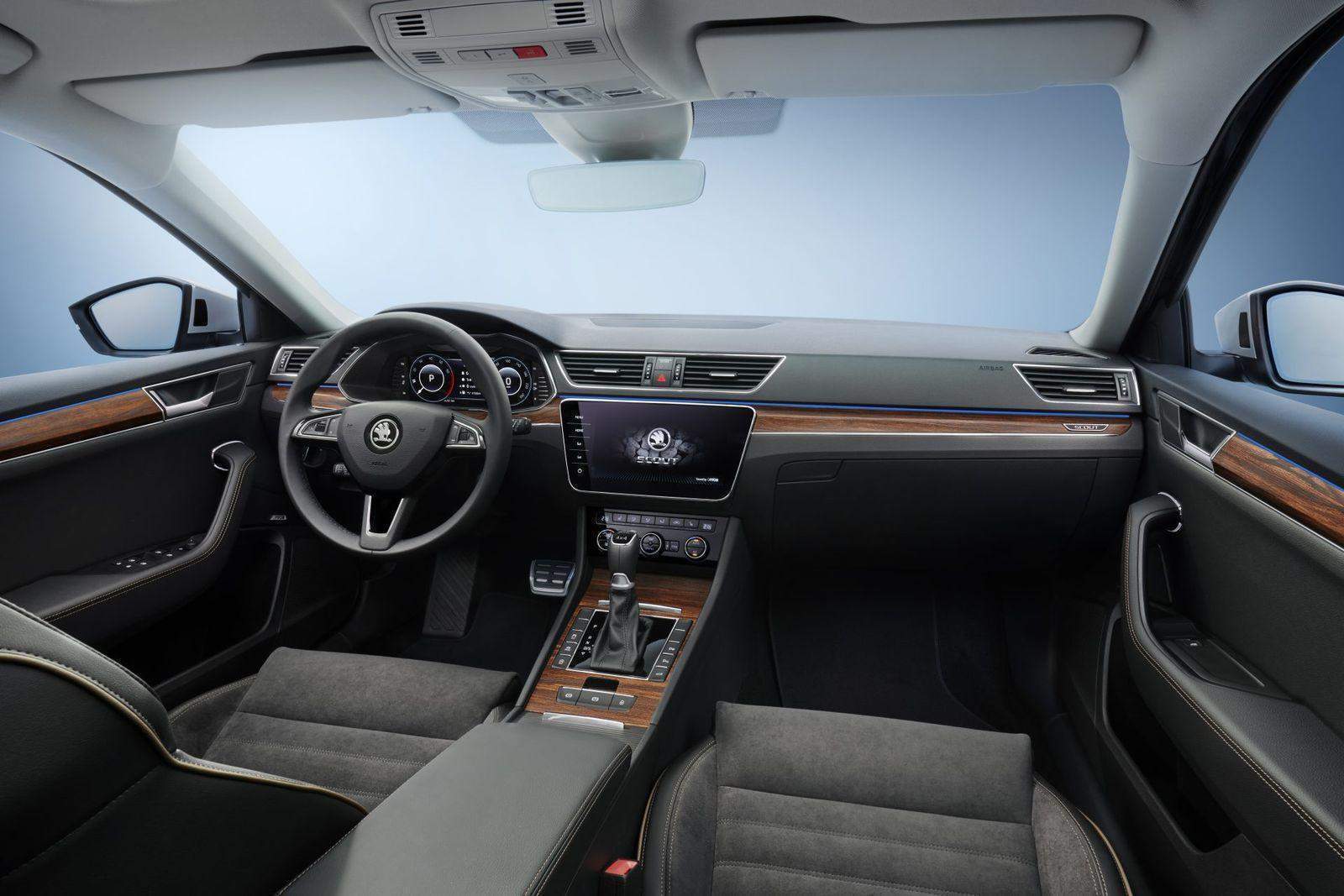 Skoda Superb Wagon immagine 3
