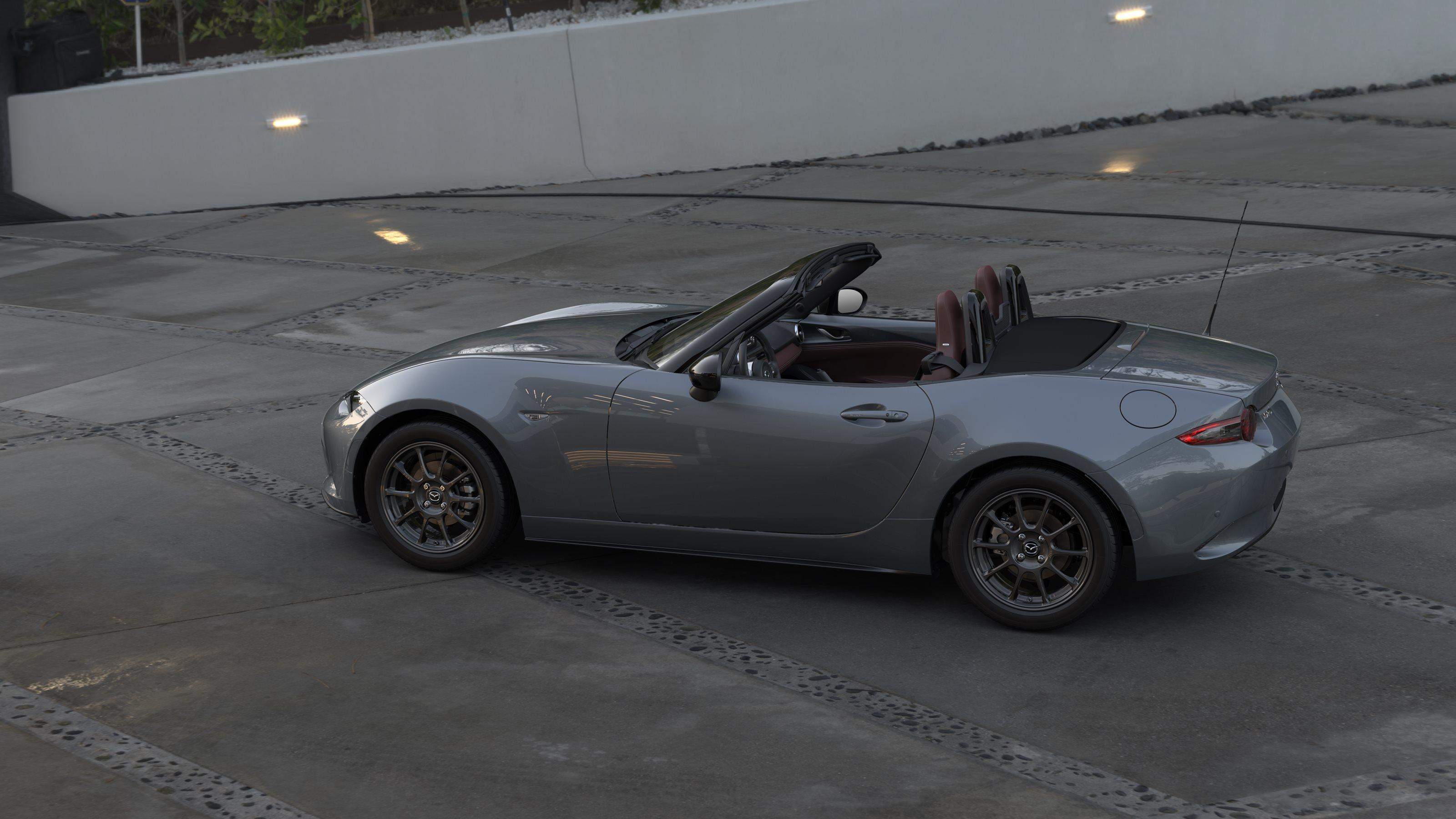 Mazda MX-5 RF immagine 2