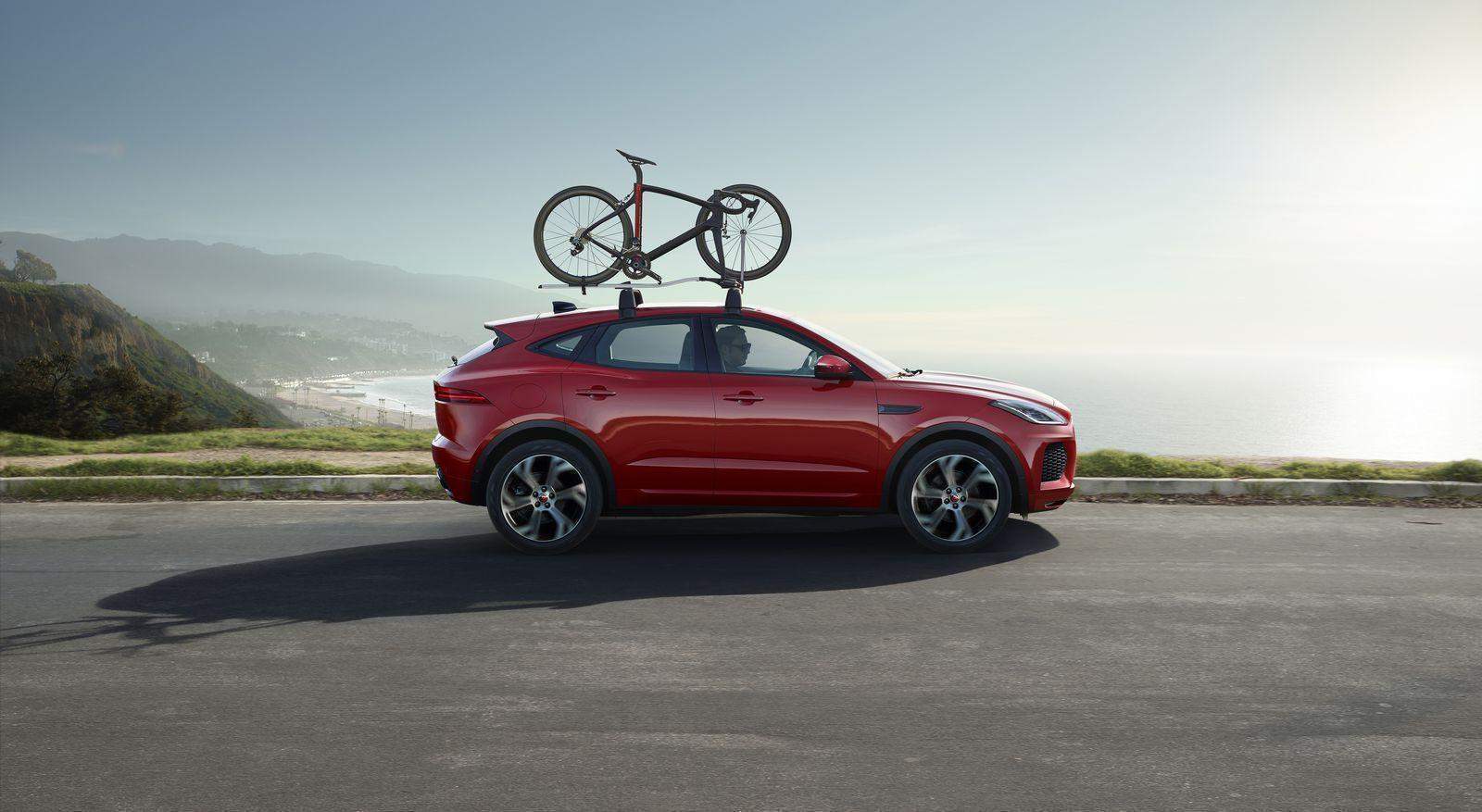 Jaguar E-Pace immagine 2