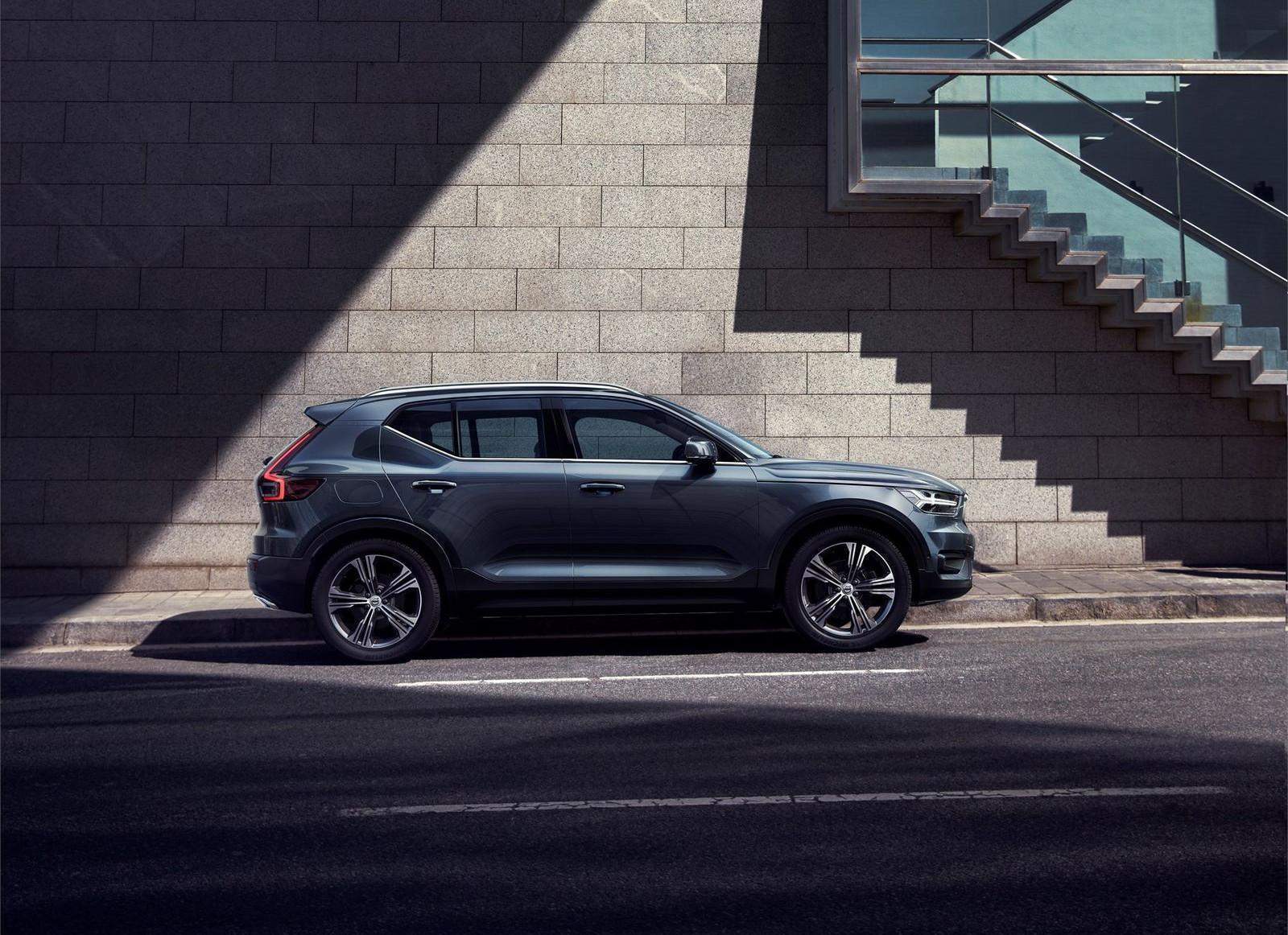 Volvo XC40 immagine 2