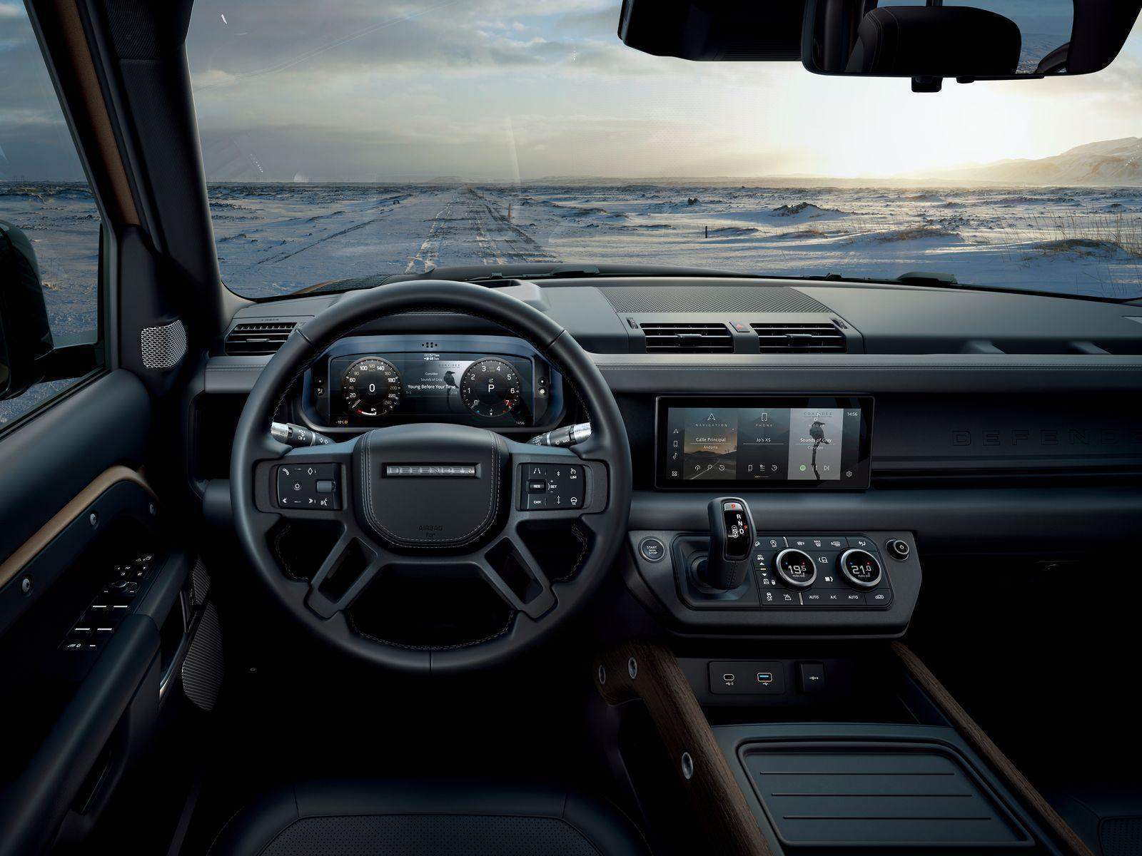 Land Rover Defender 90 immagine 4