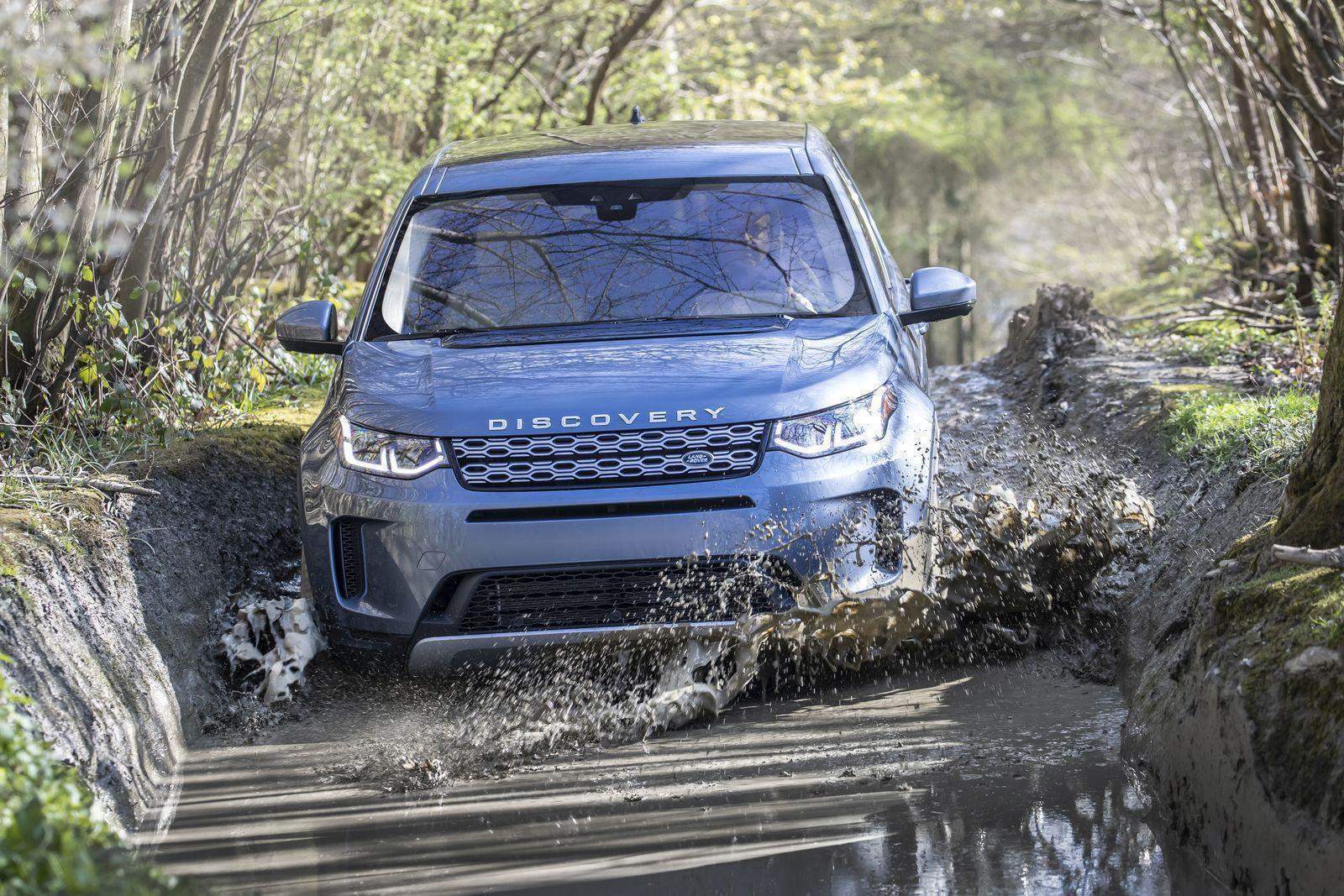 Land Rover Discovery Sport immagine 1