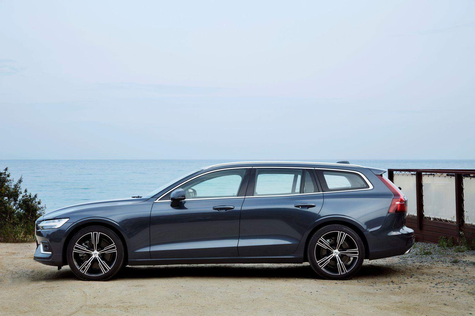Volvo V60 immagine 2