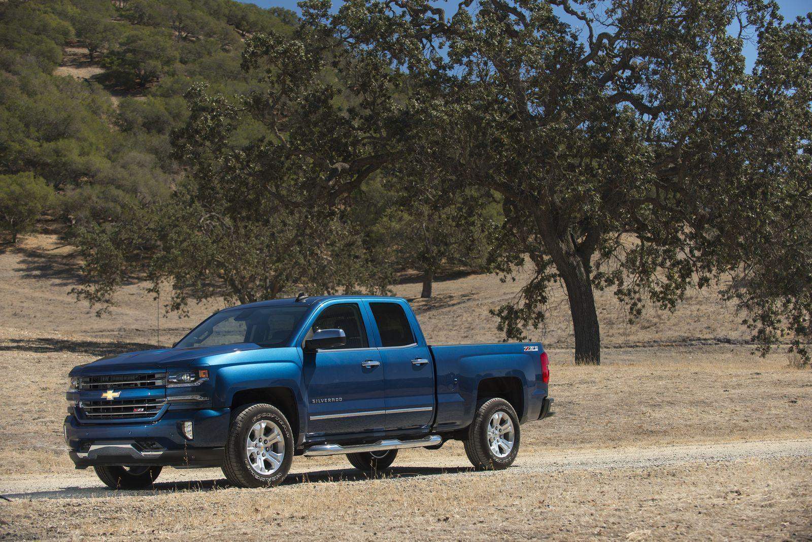 Chevrolet Silverado Crew Cab immagine 1