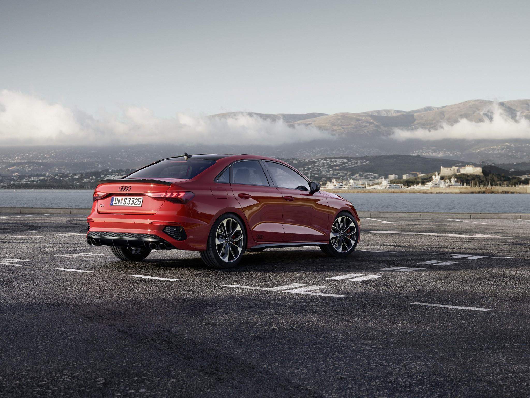 Audi S3 Sedan immagine 1