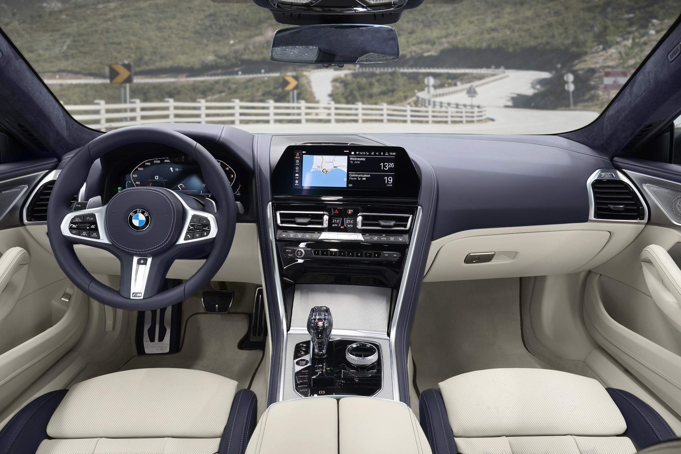 BMW Serie 8 M Coupe immagine 3