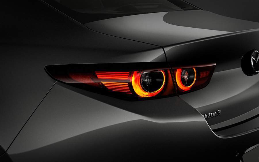 Mazda 3 4 Porte immagine 3