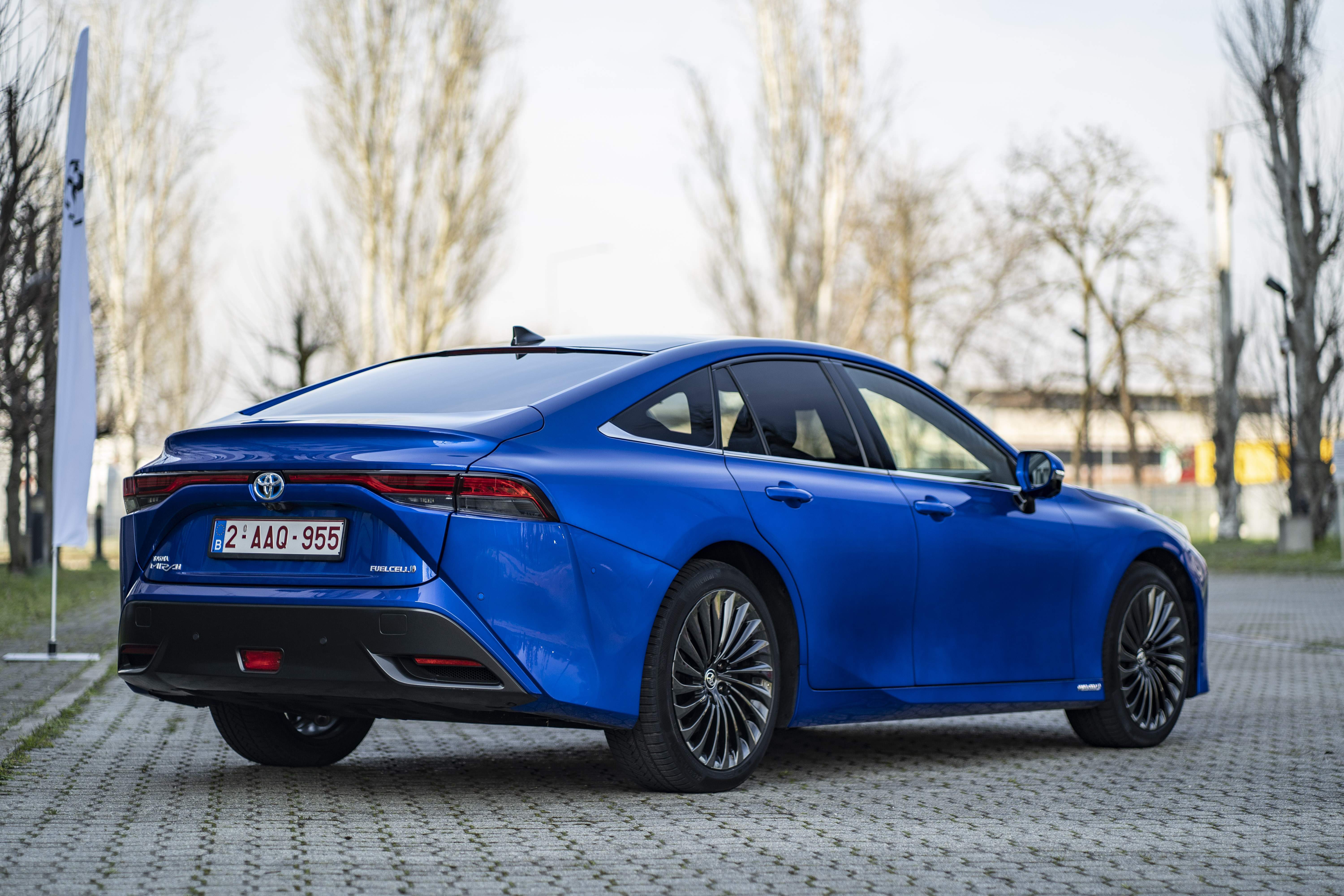 Toyota Mirai immagine 2