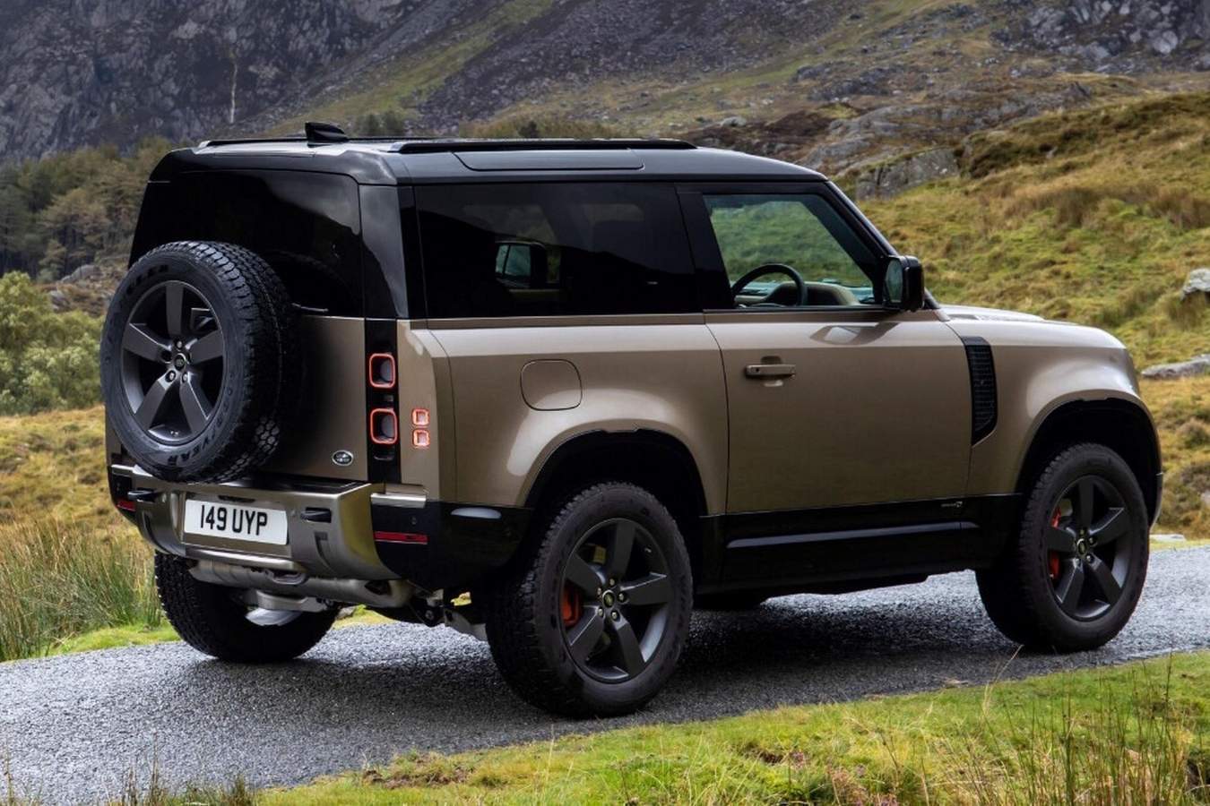 Land Rover Defender 90 Hard Top immagine 1