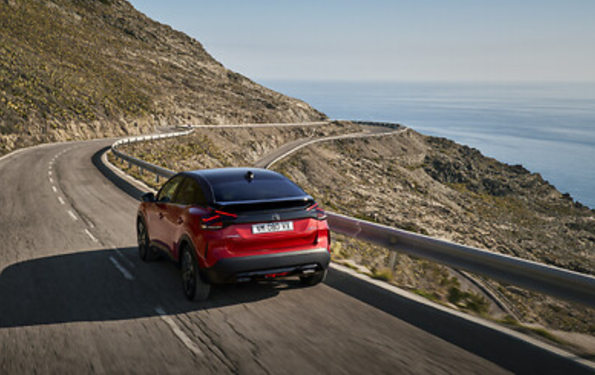 Citroen C4 X immagine 1