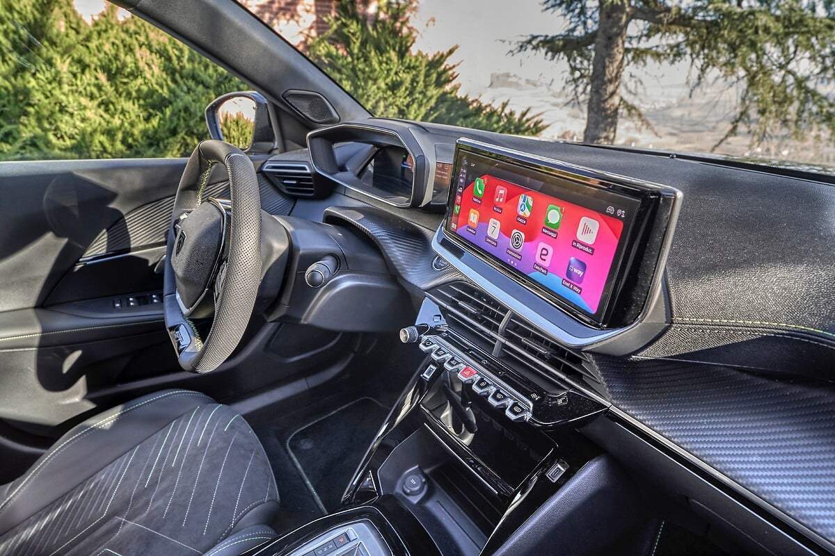 Peugeot 2008 immagine 1