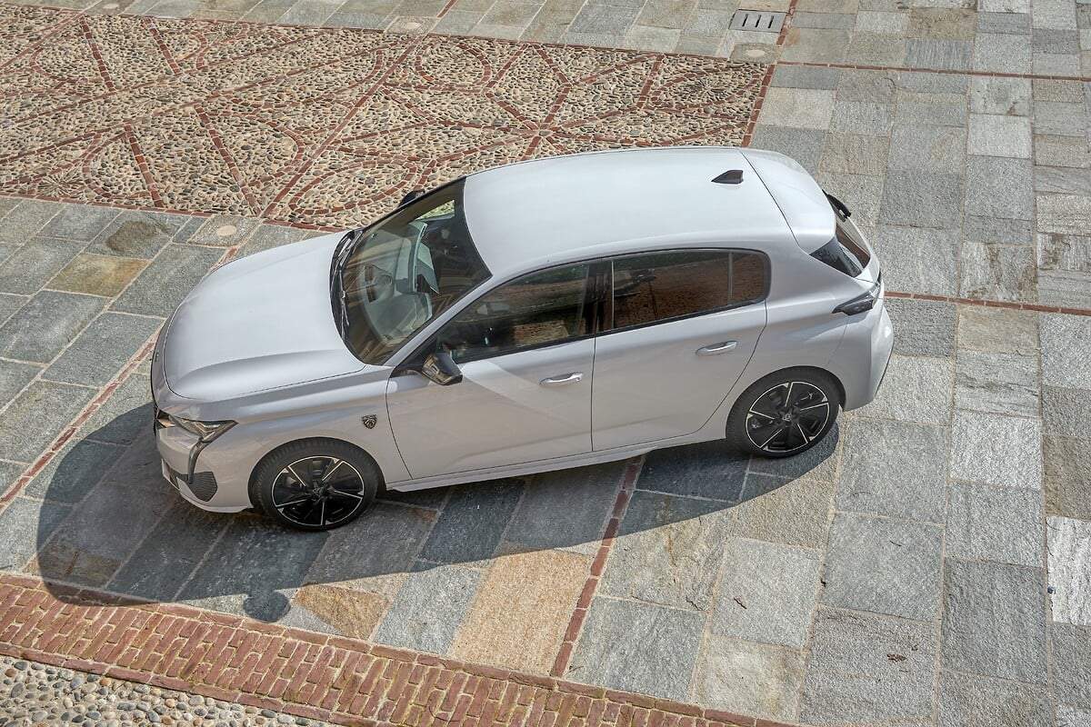 Peugeot 308 immagine 2