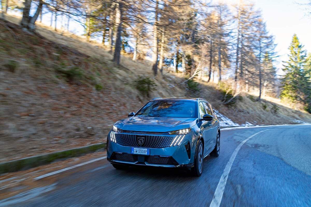 Peugeot 5008 immagine 1