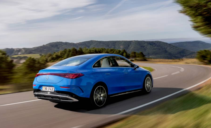 Mercedes CLA EQ immagine 2