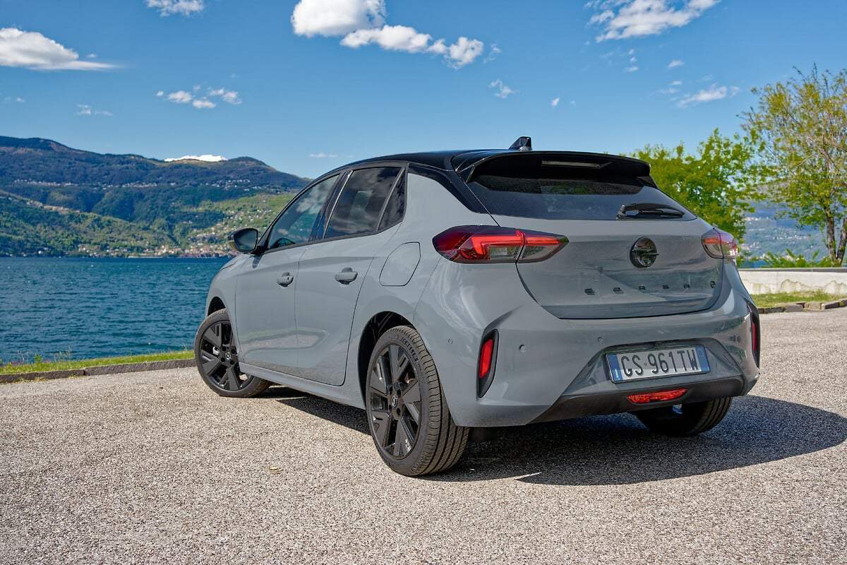 Opel Corsa-e 5 Porte immagine 2