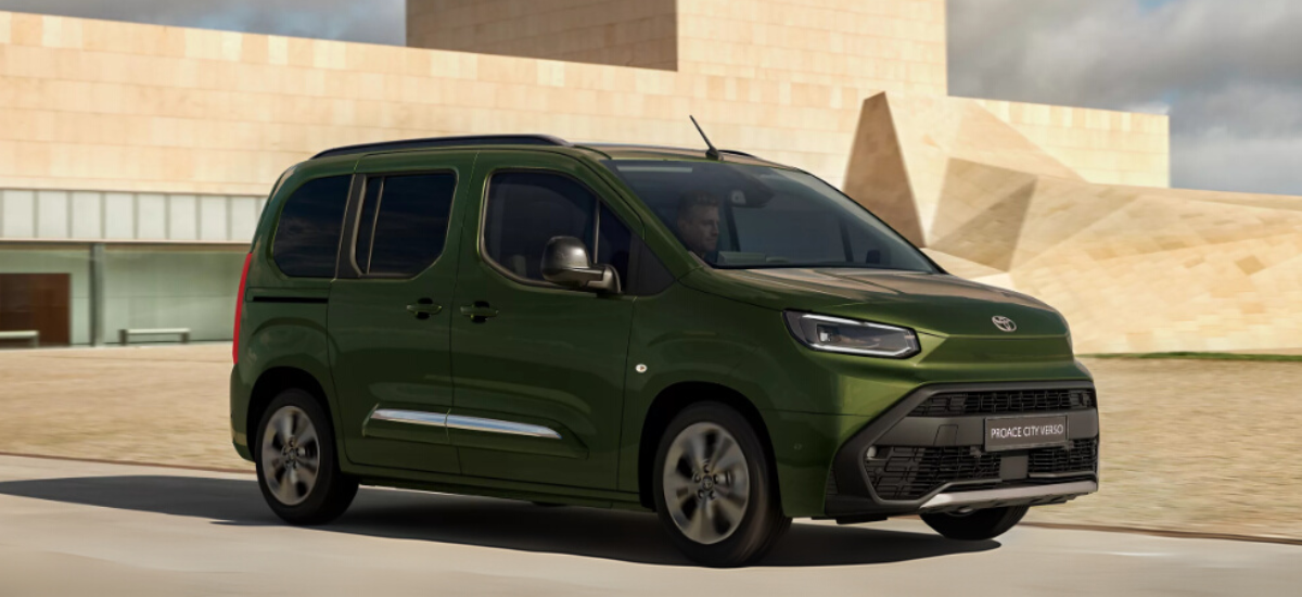 Toyota Proace City Verso Electric 2024 immagine 1