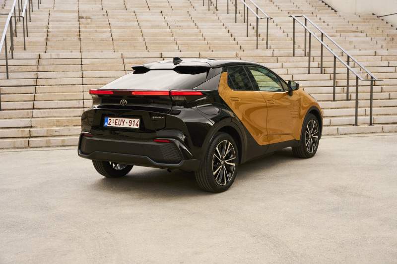 Toyota C-HR immagine 1