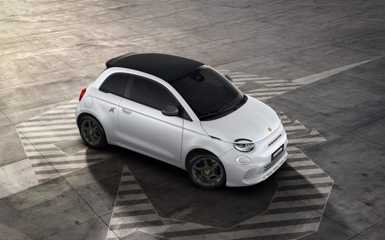 Abarth 500e Cabrio immagine 1