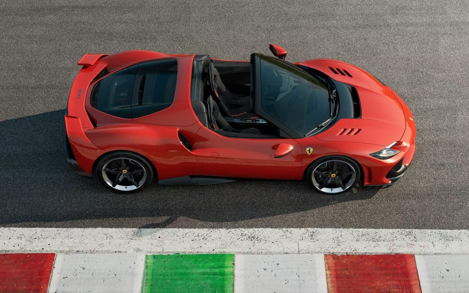 Ferrari 296 Speciale A immagine 1