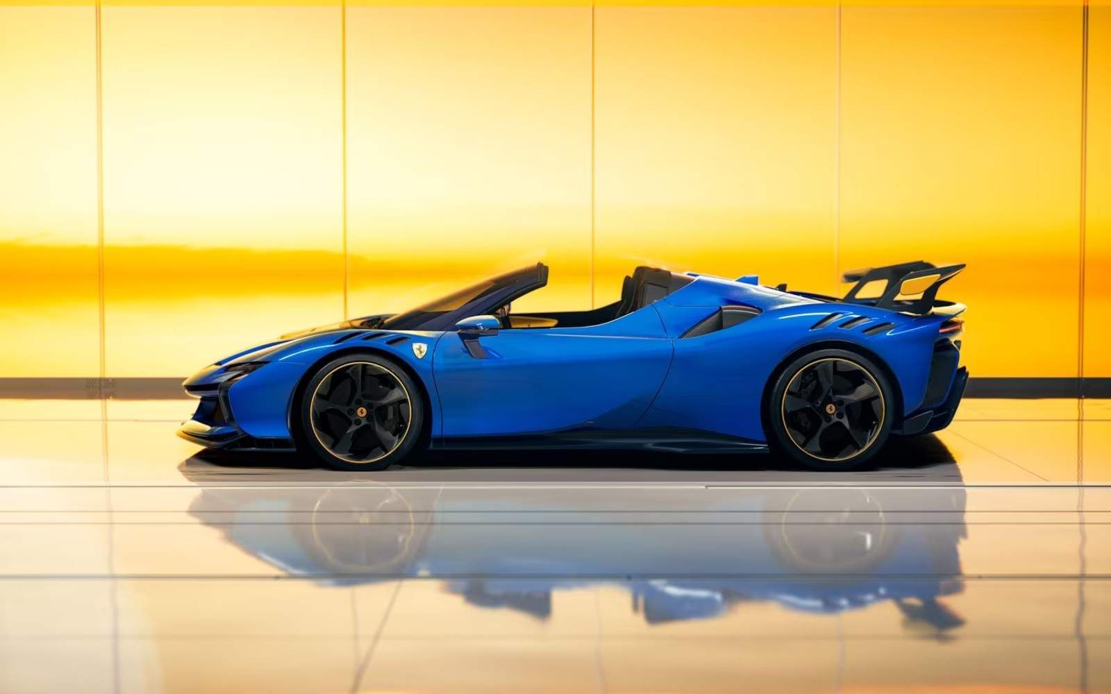 Ferrari SF90 XX Spider immagine 1