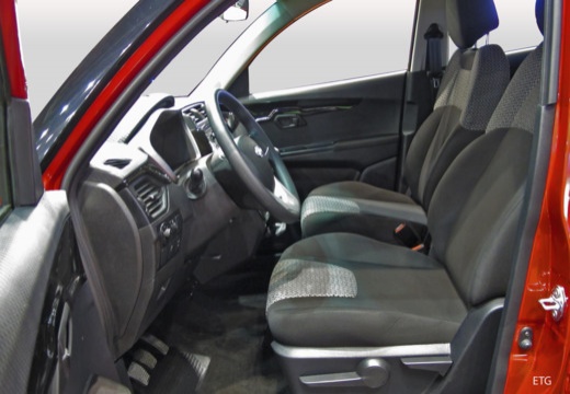 Mahindra KUV100 immagine 9