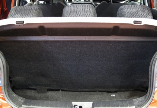 Mahindra KUV100 immagine 11