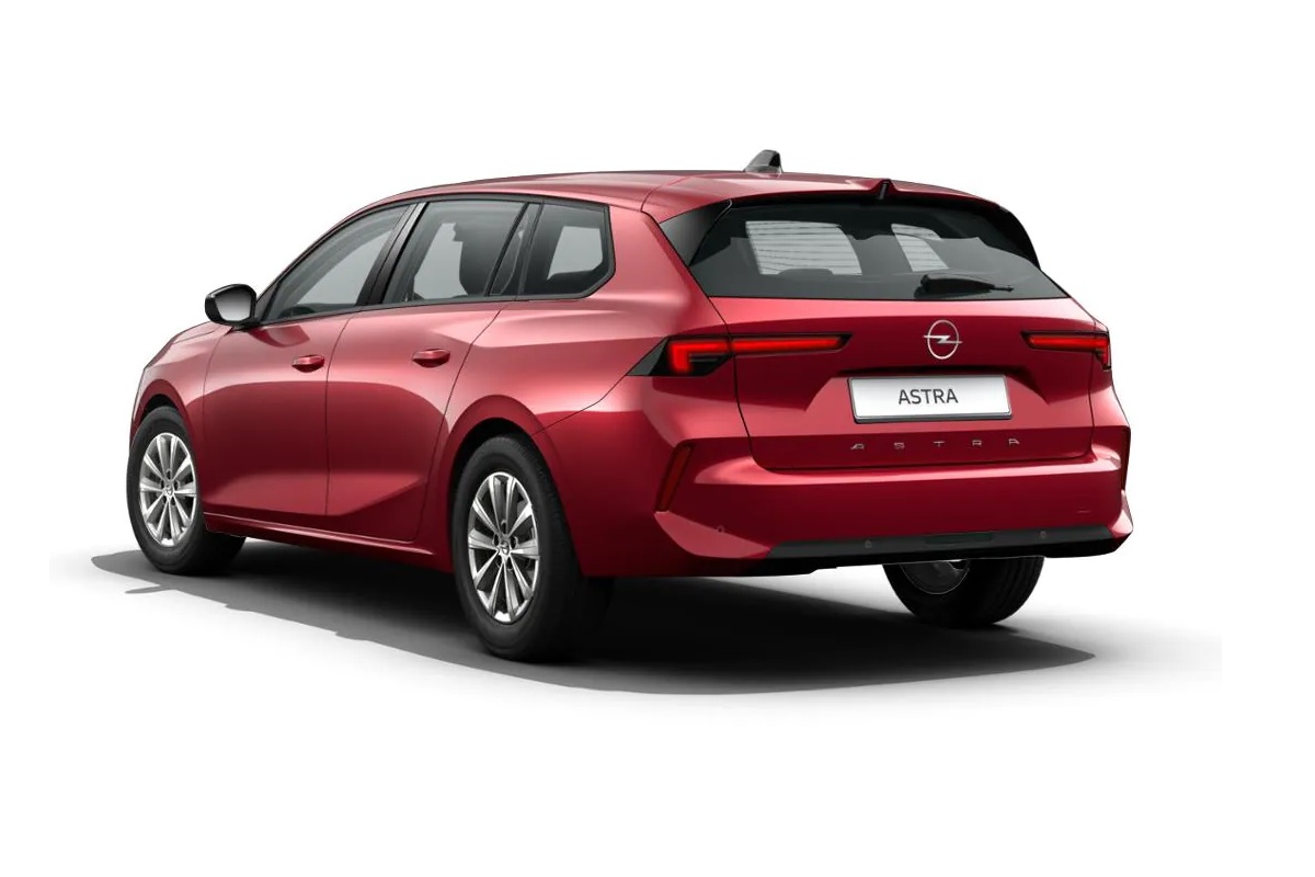 Opel Astra Sports Tourer immagine 3