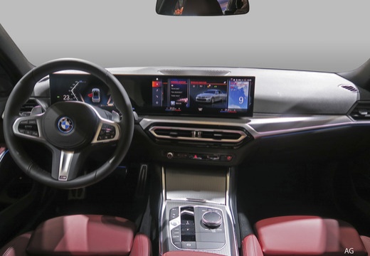 BMW Serie 3 Touring immagine 9