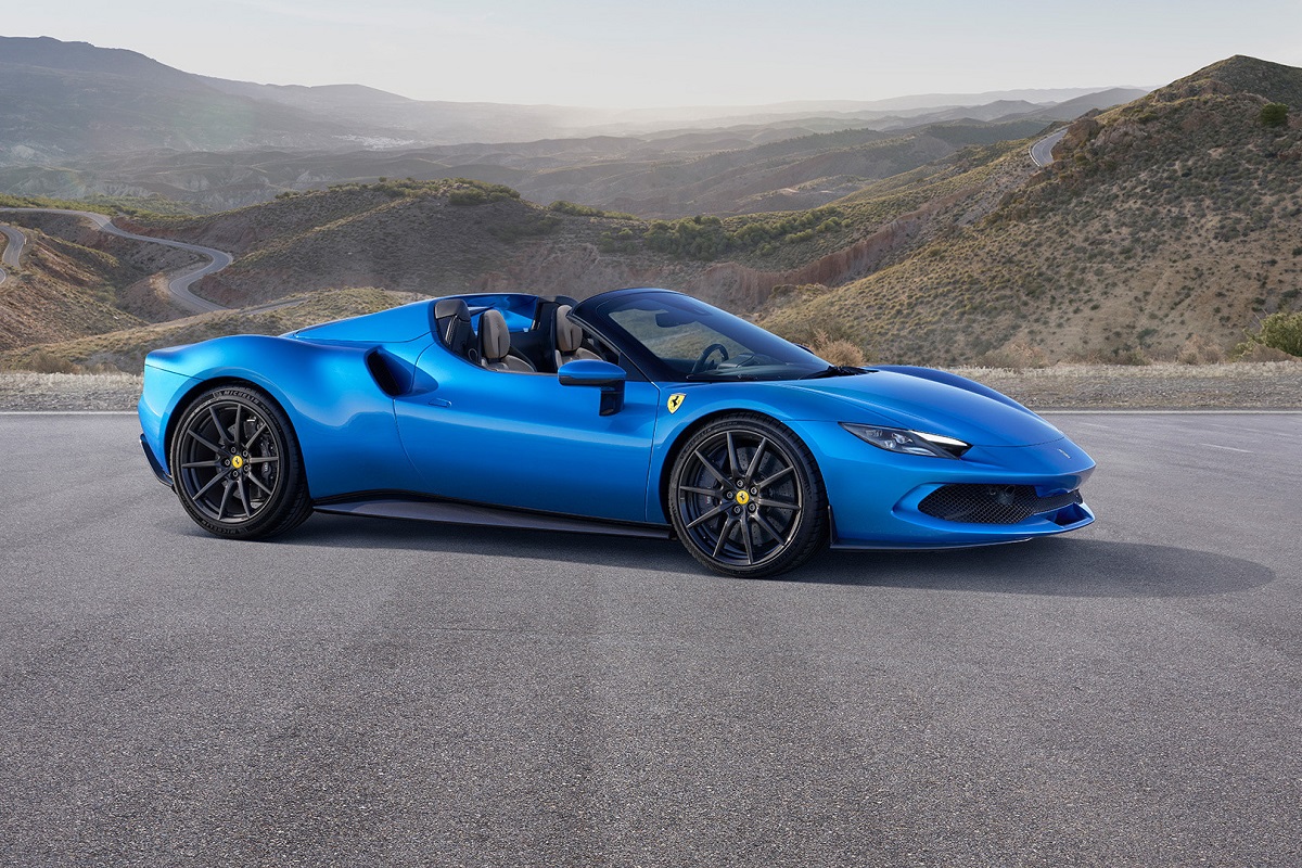 Ferrari 296 GTS immagine 2