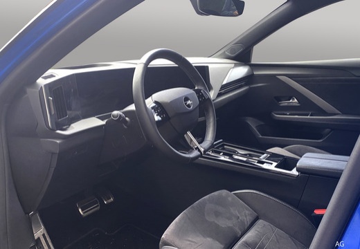 Opel Astra electric Sports Tourer immagine 10