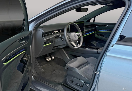 Volkswagen ID.7 Tourer immagine 9