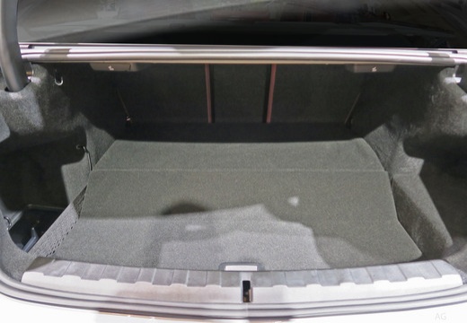 BMW M3 Berlina immagine 7