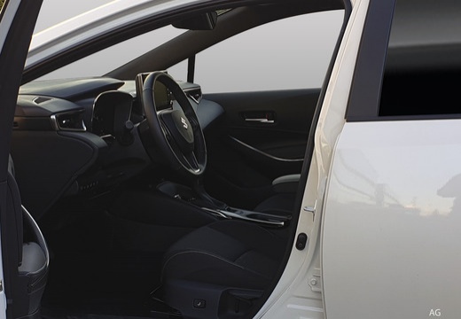 Suzuki Swace immagine 6