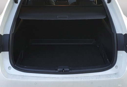 Suzuki Swace immagine 7