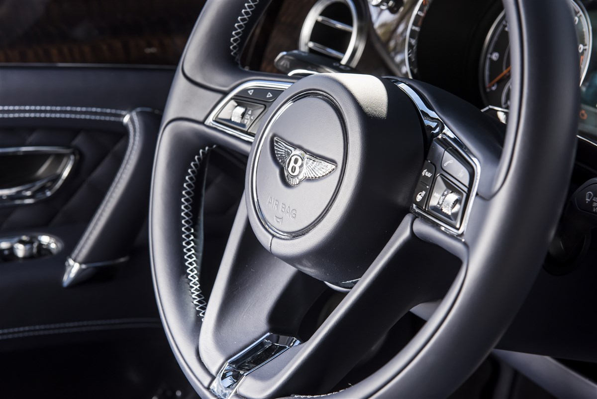 Bentley Bentayga immagine 10