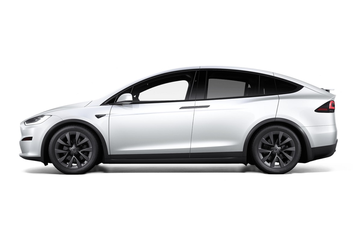 Tesla Model X immagine 17