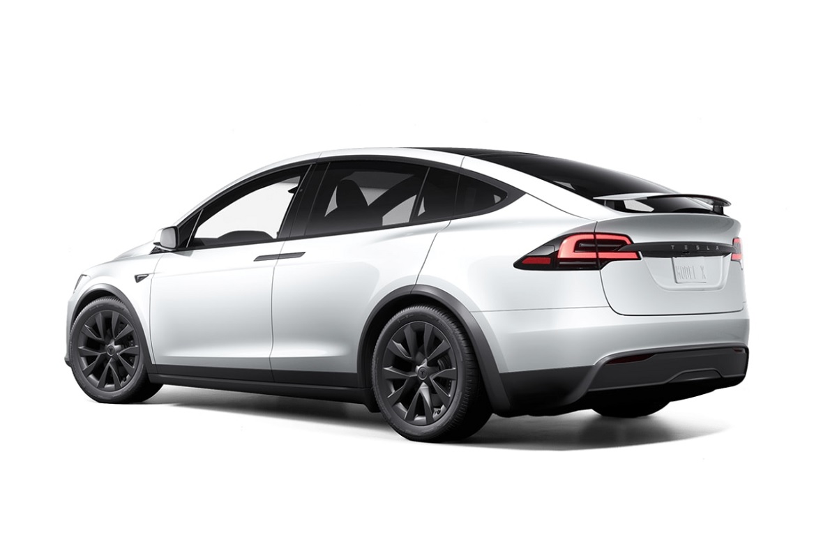 Tesla Model X immagine 15