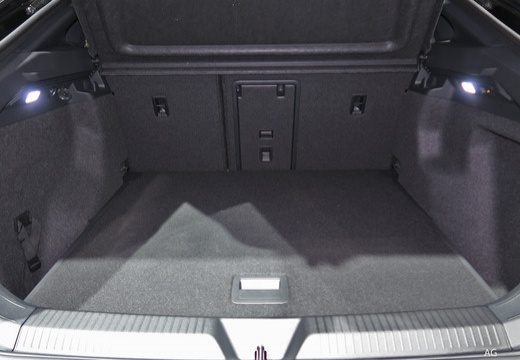Volkswagen ID.5 immagine 9