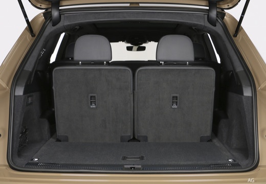 Audi SQ7 immagine 8