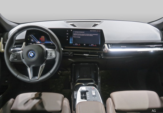 BMW X1 immagine 10