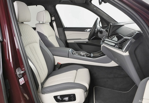 BMW X5 M immagine 32