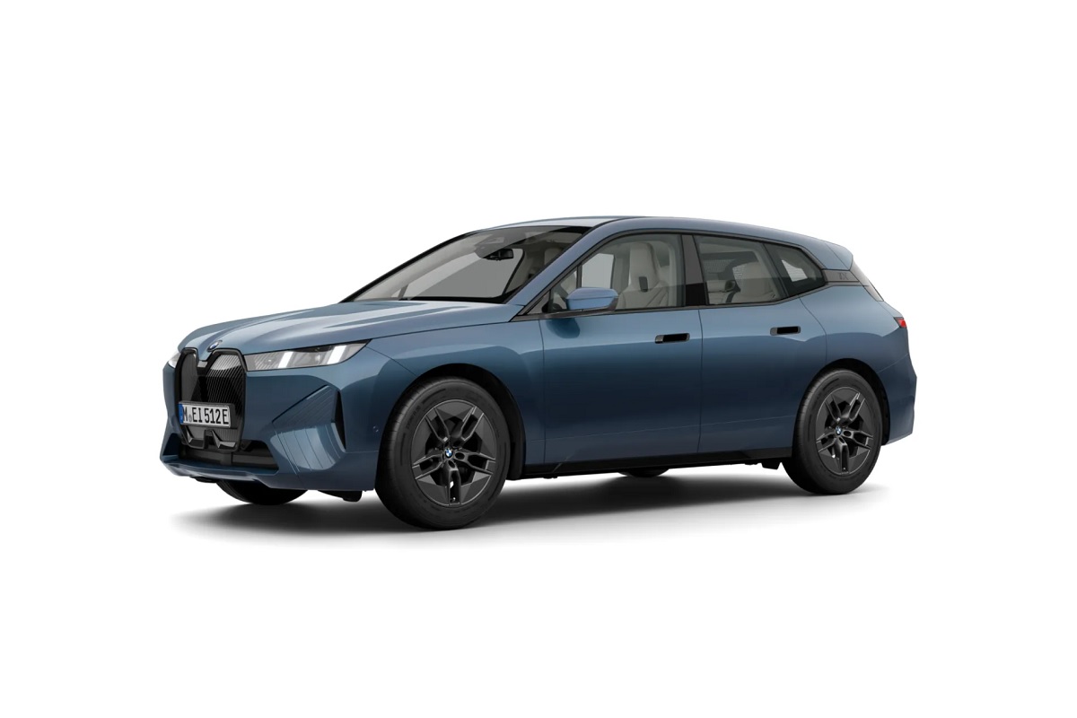 BMW iX immagine 24