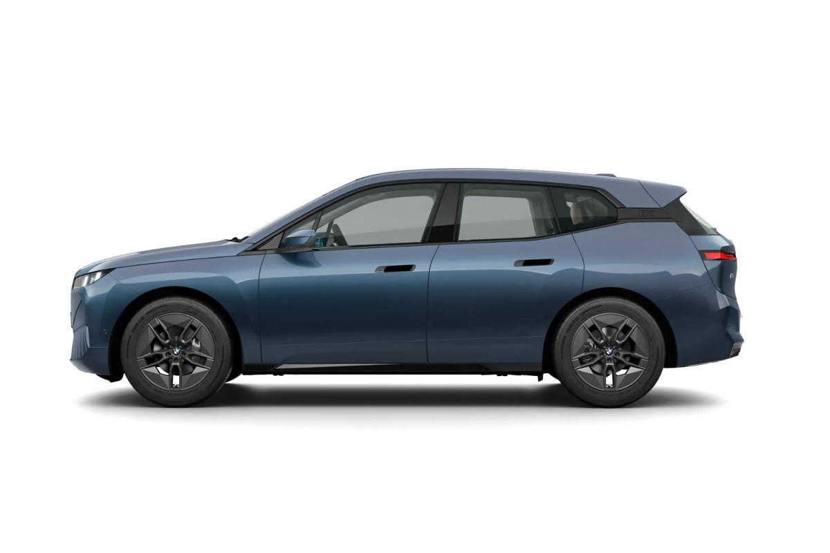 BMW iX immagine 26