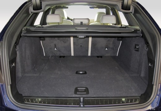 BMW Serie 5 Touring immagine 2