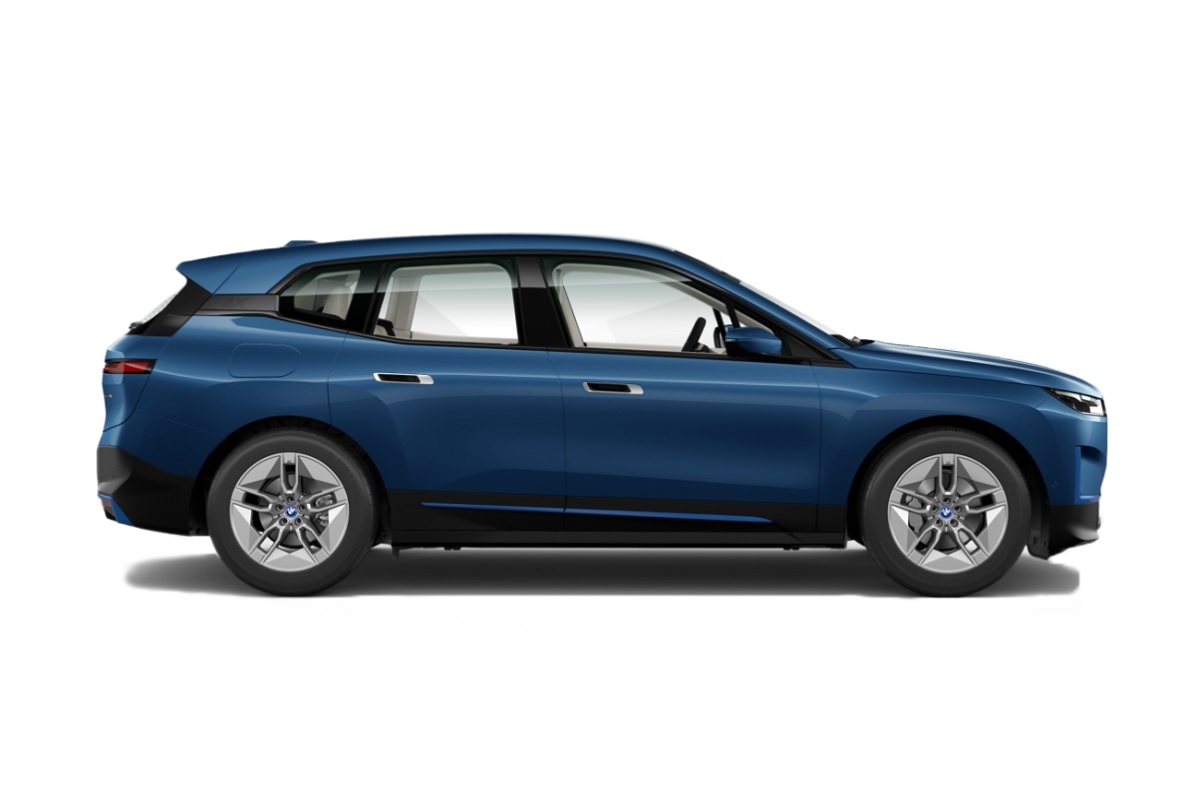 BMW iX immagine 20