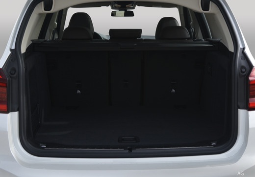 BMW iX3 immagine 11