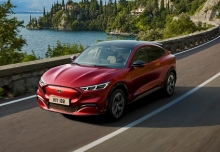 Ford Mustang immagine 1