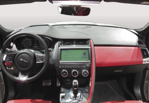 Jaguar E-Pace immagine 11