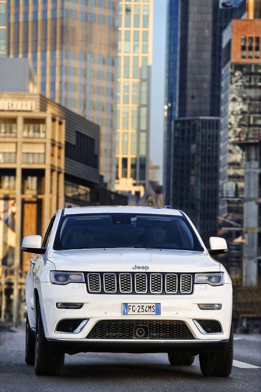 Jeep Grand Cherokee immagine 4