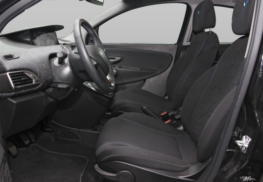 Lancia Ypsilon HF immagine 11
